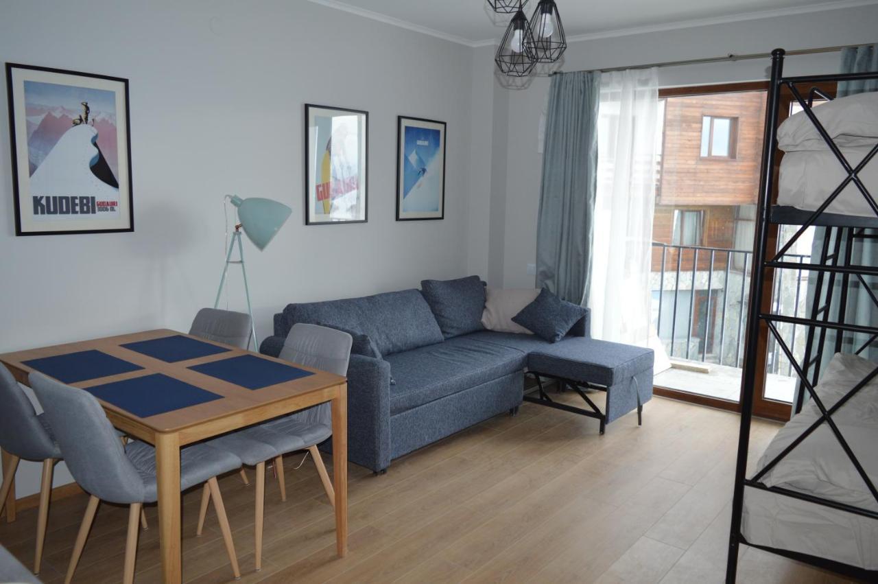 Alpestrine - Vista Gudauri - Apartment N27 ภายนอก รูปภาพ